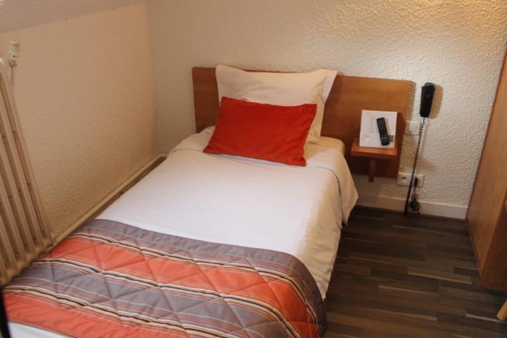 Logis Hotel Beaudon ピエールフォン エクステリア 写真