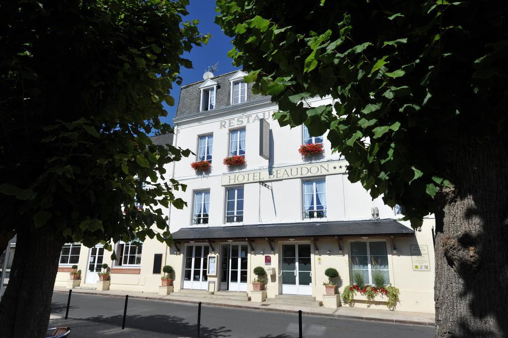 Logis Hotel Beaudon ピエールフォン エクステリア 写真