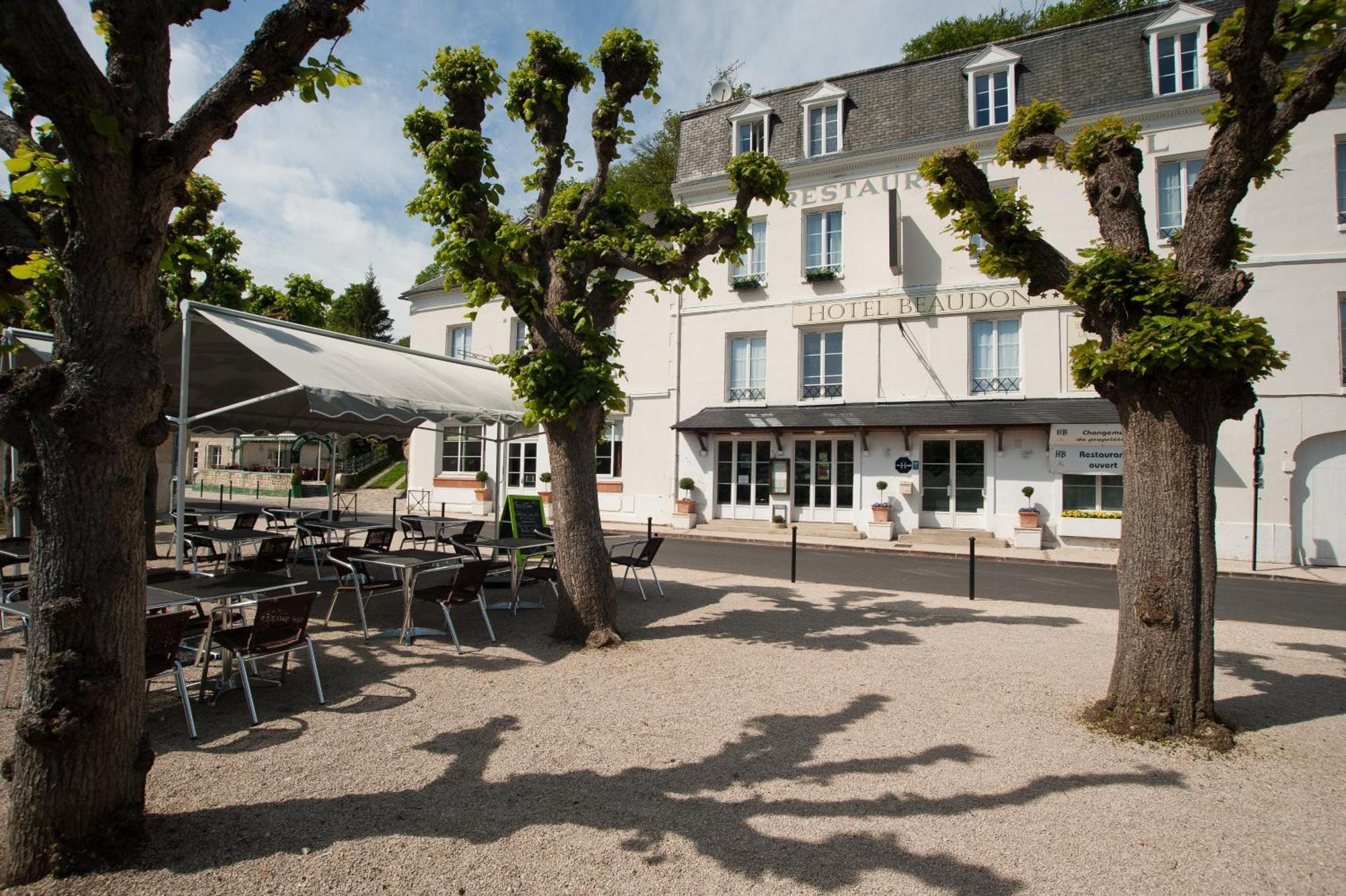 Logis Hotel Beaudon ピエールフォン エクステリア 写真
